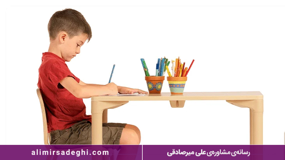 وضعیت صحیح بدن هنگام درس خواندن